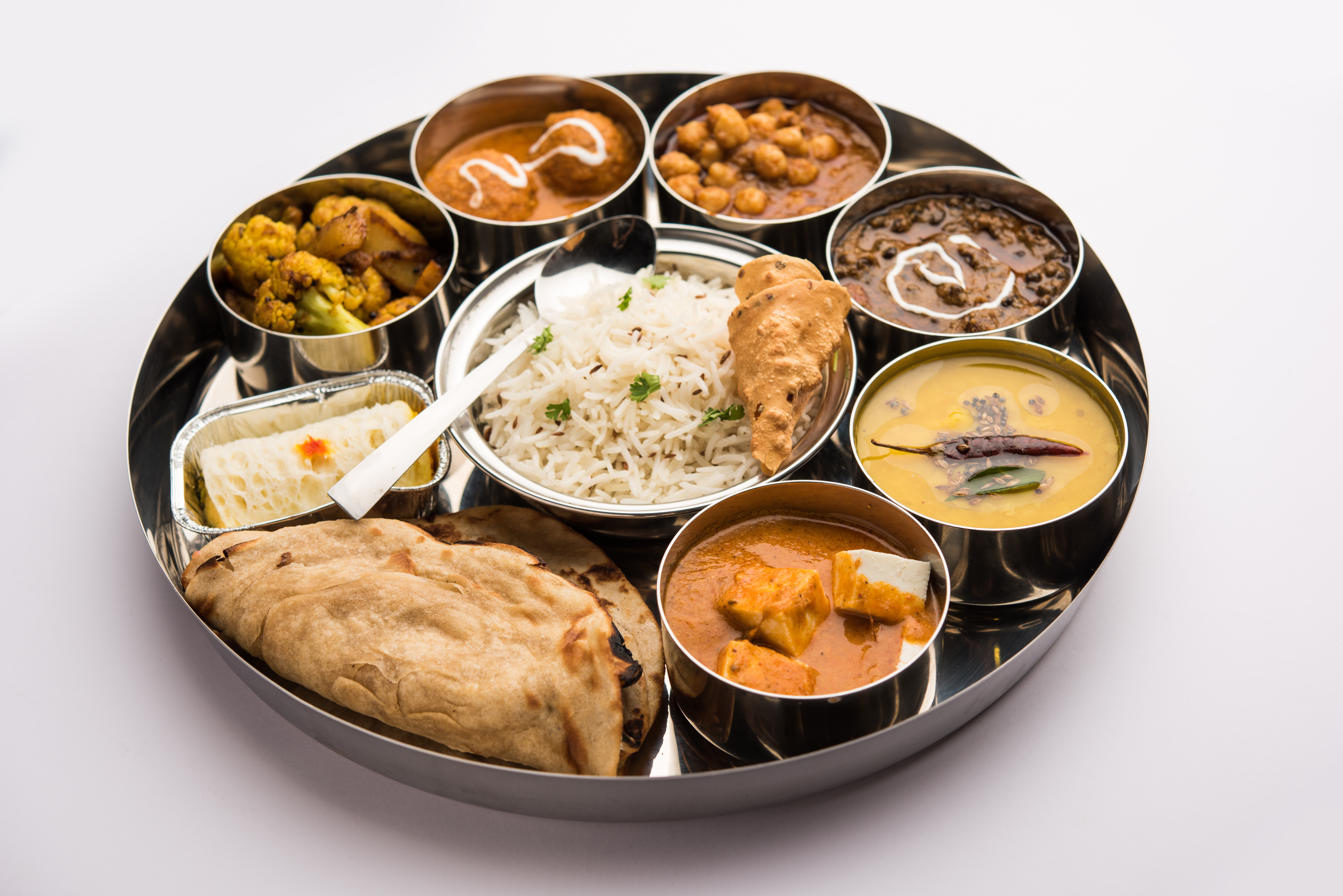 Traditional Kathiyawadi Thali